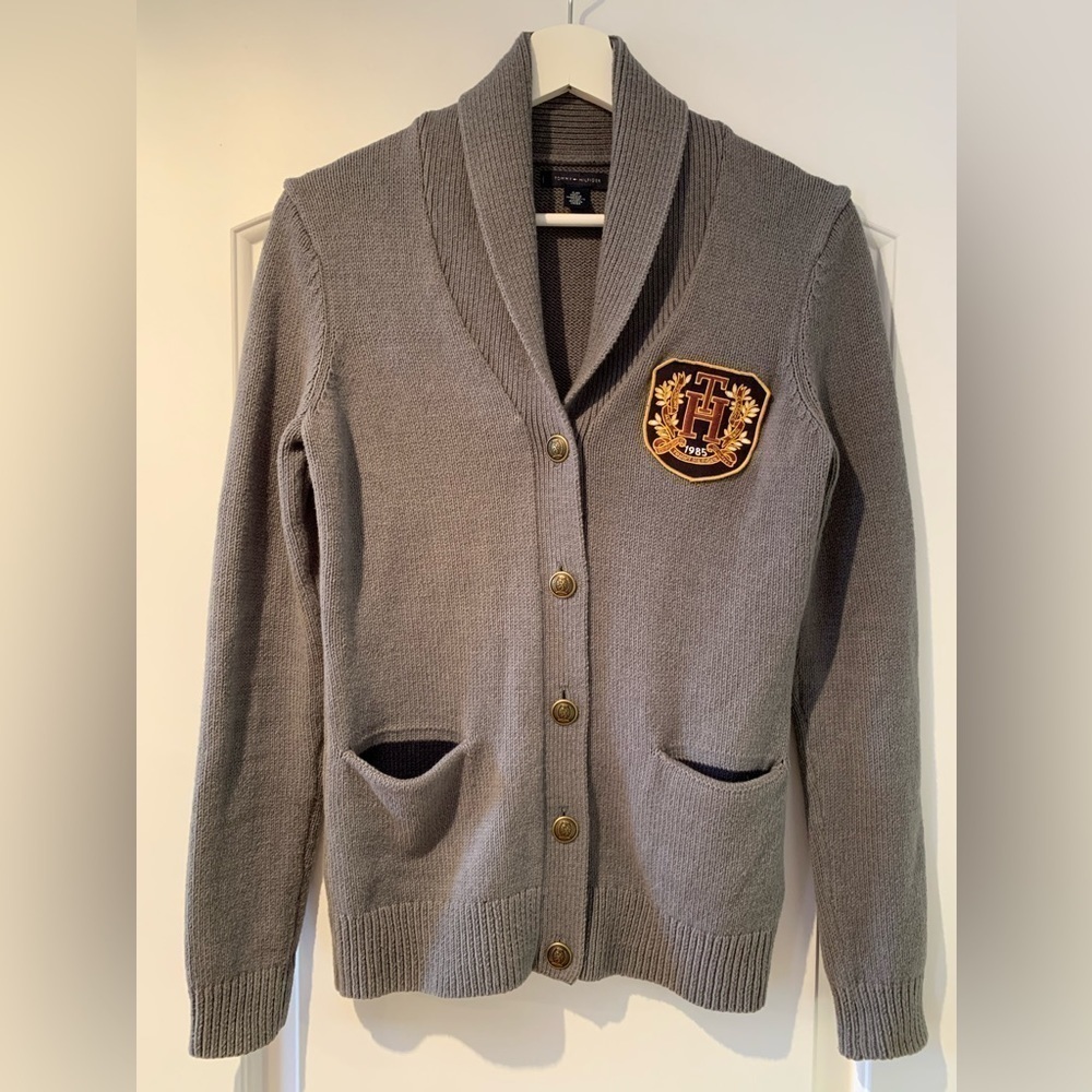 Tommy Hilfiger Cardigan Sweater Crest Grey Size Small Pockets Preppy Academia